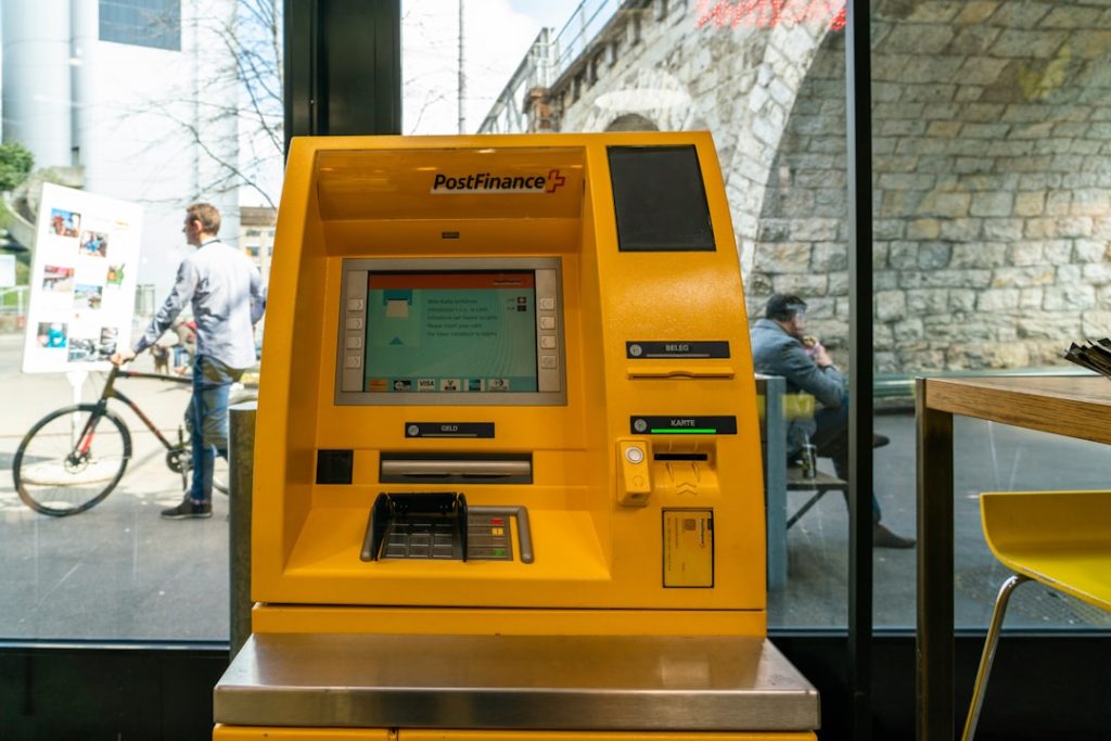 découvrez comment effectuer des transferts bancaires sécurisés rapidement et en toute confiance grâce à nos solutions fiables et protégées.
