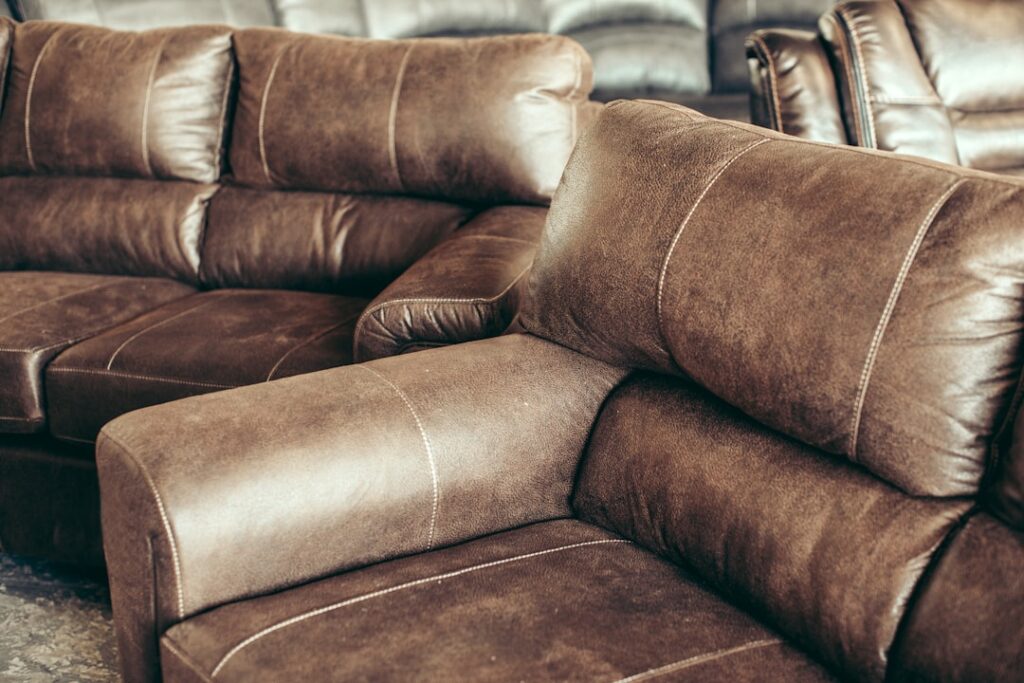 découvrez notre canapé confortable et durable, conçu pour allier style et longévité afin d'offrir un confort optimal dans votre salon.