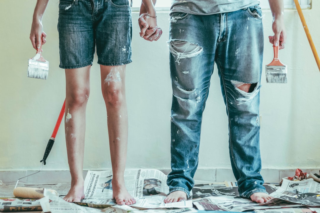 découvrez nos services professionnels de rénovation domiciliaire pour transformer votre maison en un espace moderne, confortable et personnalisé.