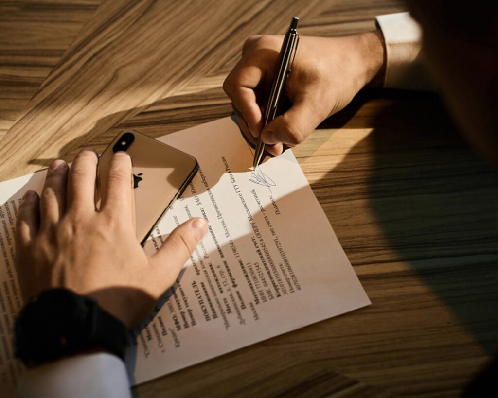 découvrez les contrats d'assurance vie les moins avantageux et évitez les pièges courants pour protéger au mieux vos proches et votre patrimoine.